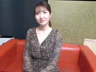 【国产AV首发??星耀】精东影业正统新作JD114-捡尸达人酒吧